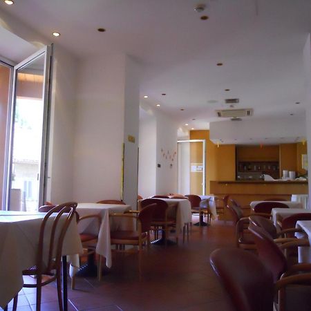 Albergo Italia Urbino Luaran gambar