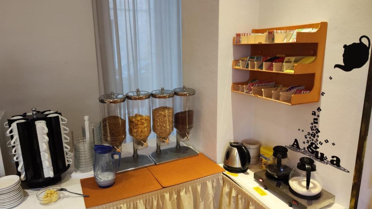 Albergo Italia Urbino Luaran gambar