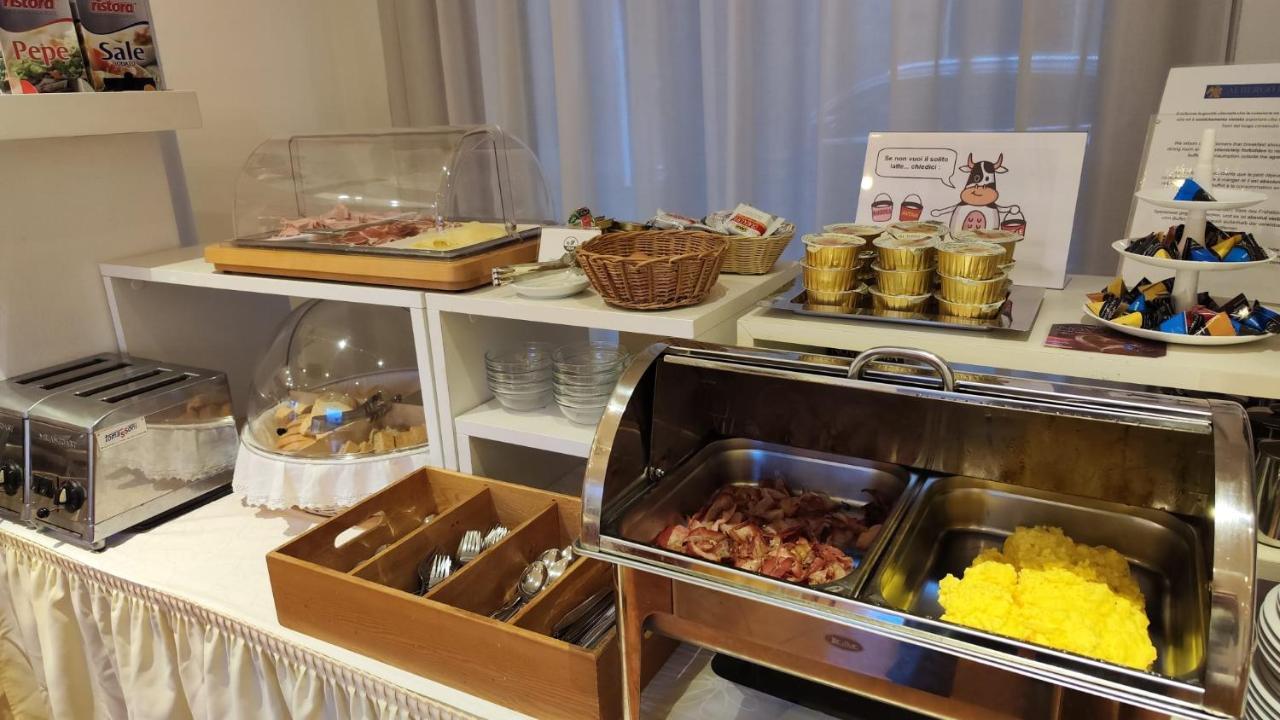 Albergo Italia Urbino Luaran gambar