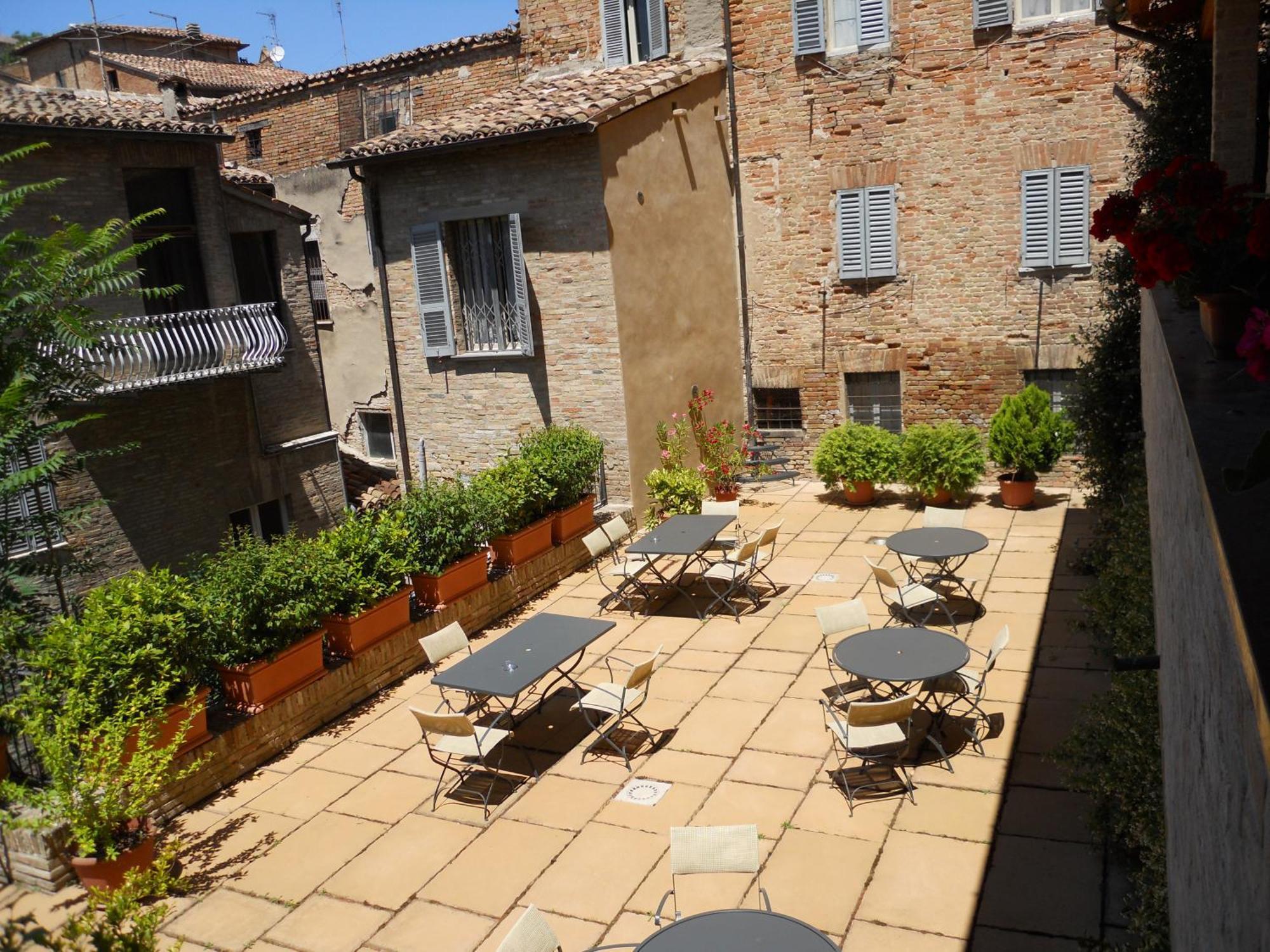 Albergo Italia Urbino Luaran gambar