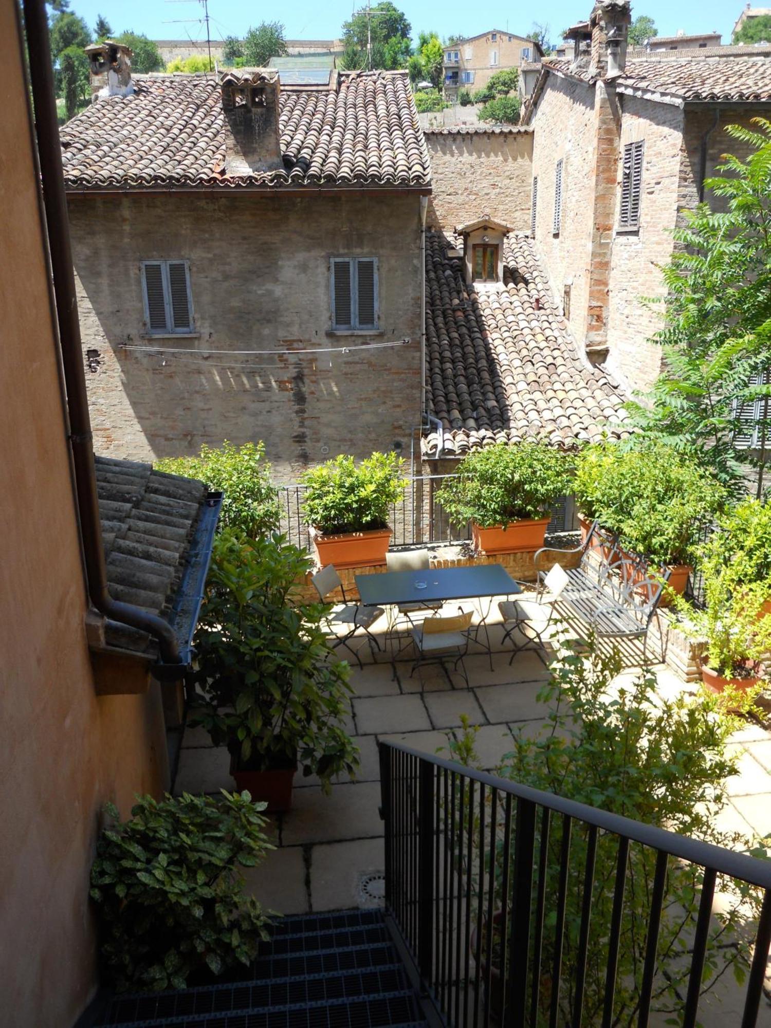Albergo Italia Urbino Luaran gambar