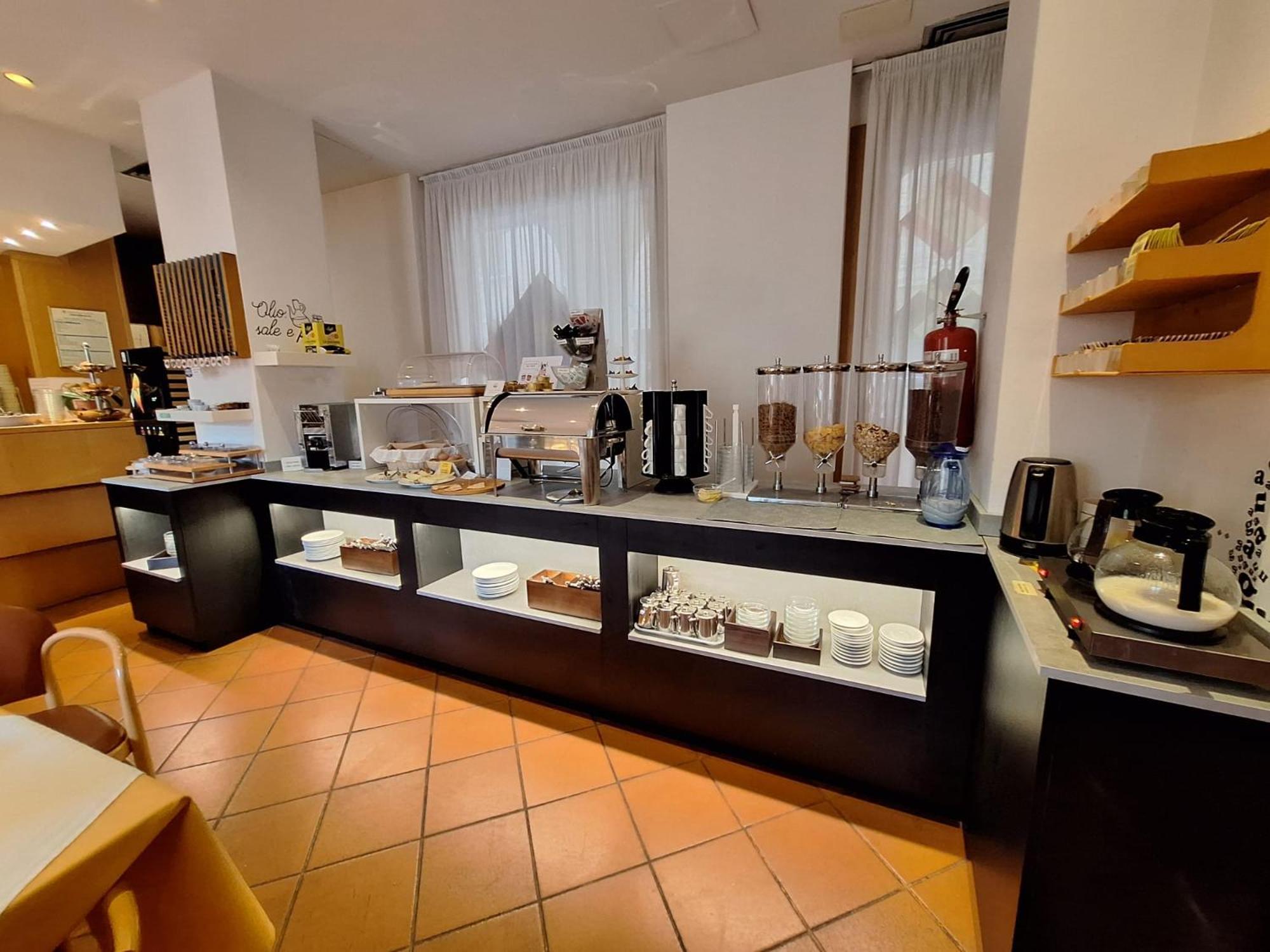 Albergo Italia Urbino Luaran gambar