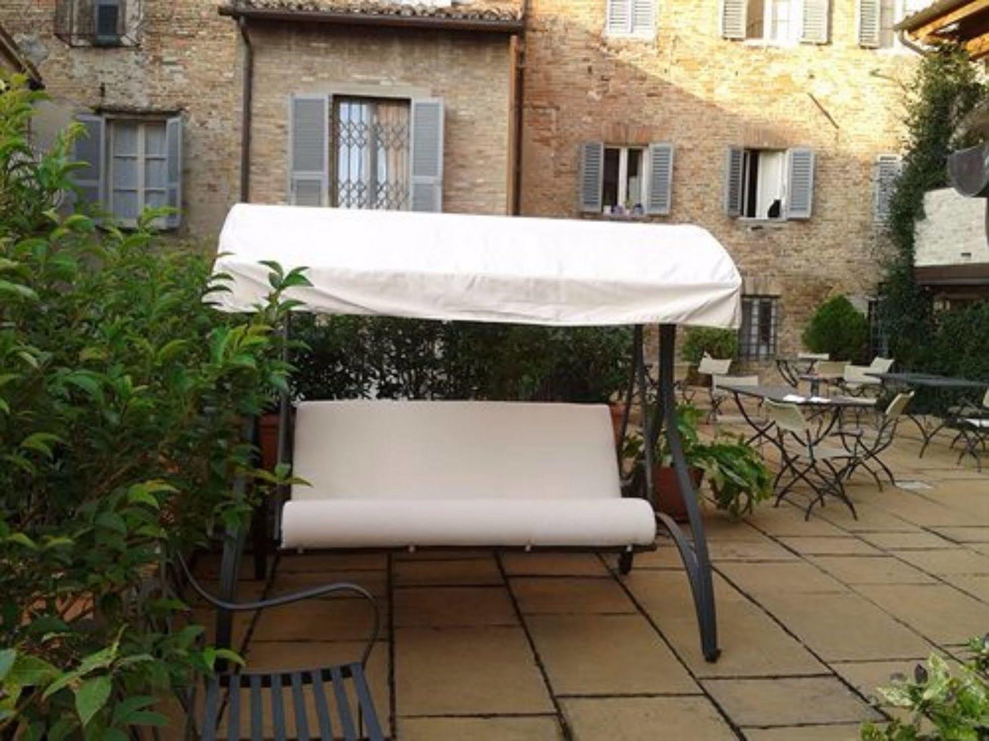 Albergo Italia Urbino Luaran gambar
